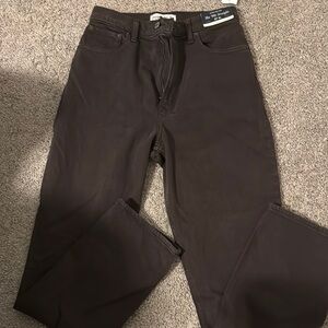 Abercrombie NWT the 90s straight brown jeans
